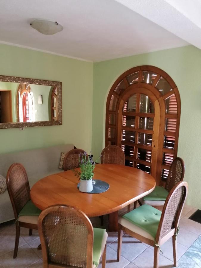 Near Beach - Apartments Marica Ρόβινι Εξωτερικό φωτογραφία